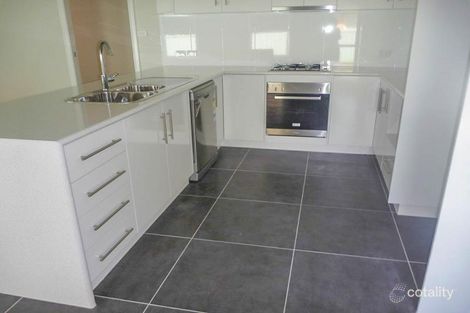 Property photo of 1/6 Tikki Place Glenfield Park NSW 2650