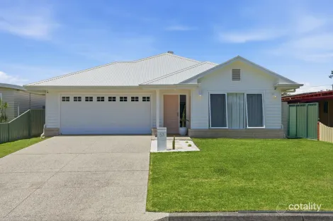 Property photo of 53 Kathleen White Crescent Killarney Vale NSW 2261