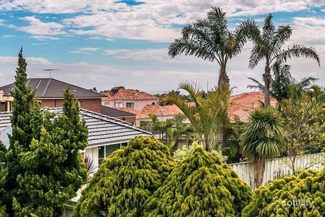 Property photo of 5 Cumberland Drive Hillarys WA 6025
