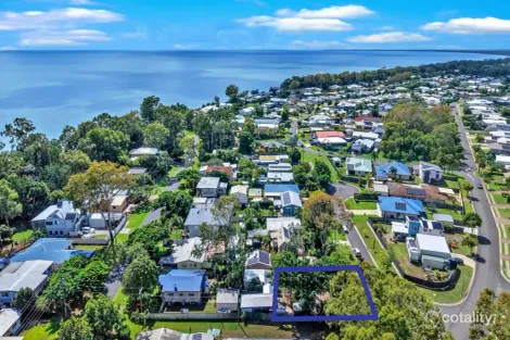 2 Mark Ave, Toogoom, QLD 4655