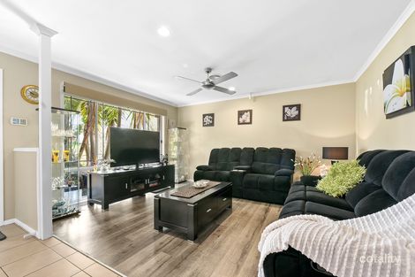 Property photo of 32 Hartsmere Drive Berwick VIC 3806