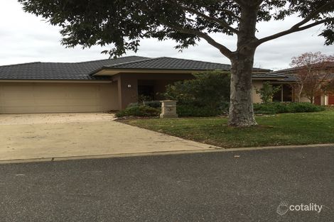 Property photo of 19 Feathery Grove Sandhurst VIC 3977