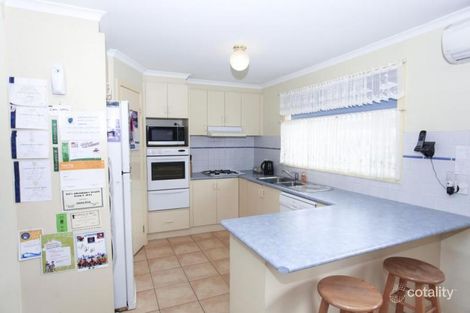 Property photo of 22 Warrenwood Place Narre Warren VIC 3805