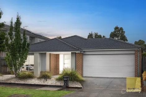 24 Maddock St, Point Cook, VIC 3030