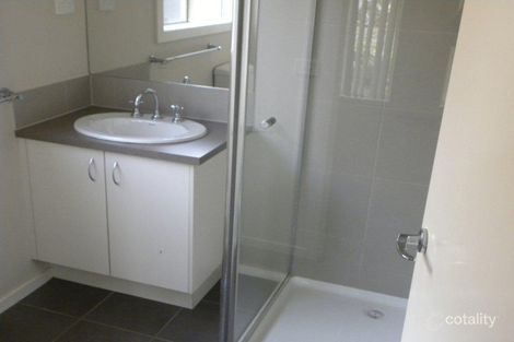 Property photo of 10 Bolton View Derrimut VIC 3026