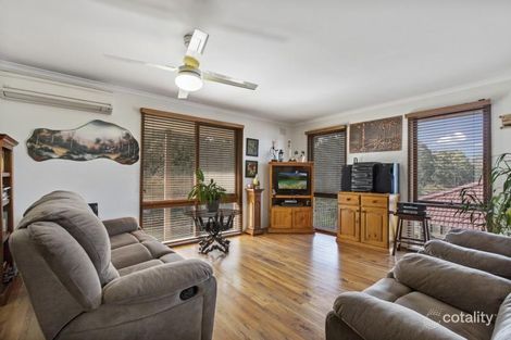 Property photo of 4 Linton Street Waterford Park VIC 3658