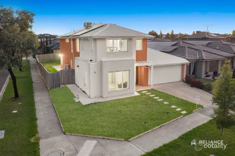 8 Heathwren View, Werribee, VIC 3030