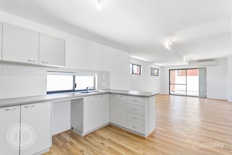 Property photo of 3/22 Pearl Road Cloverdale WA 6105