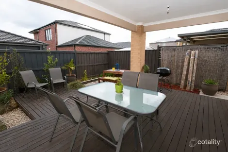 Property photo of 11 Jasper Grove Greenvale VIC 3059
