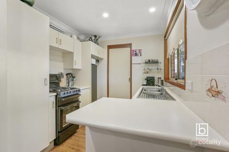 Property photo of 19 Karwin Close Buff Point NSW 2262