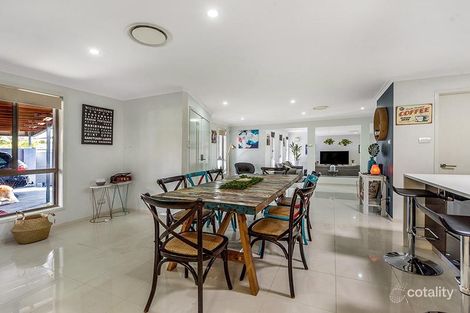 Property photo of 5 Rotorua Place Clear Island Waters QLD 4226