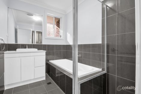 Property photo of 61 Rafter Parade Ropes Crossing NSW 2760