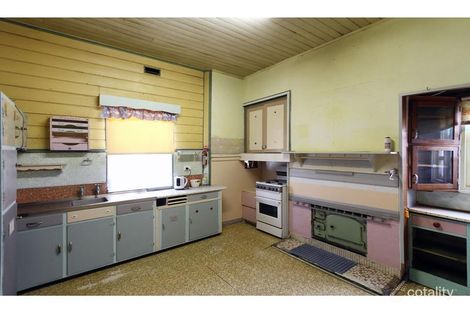 Property photo of 12 Dundas Street Sale VIC 3850