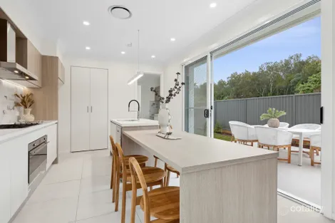 Property photo of 13 Raven Circuit Warriewood NSW 2102