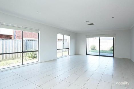 Property photo of 20 Canopy Grove Cranbourne East VIC 3977