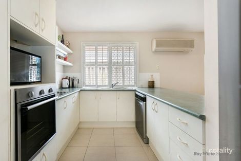 Property photo of 39 Hounslow Way Seventeen Mile Rocks QLD 4073