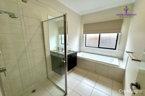 Property photo of 8 McWilliams Crescent Point Cook VIC 3030