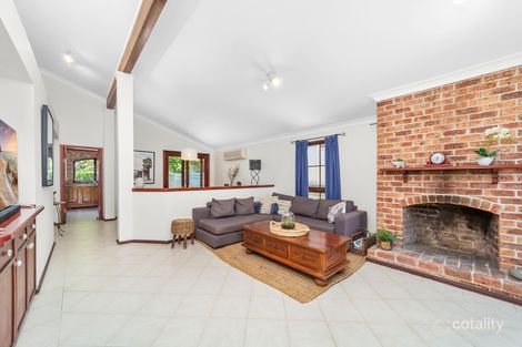 17 Brendon Ave, Farmborough Heights, NSW 2526