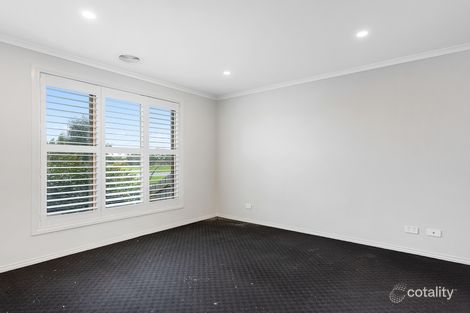 Property photo of 246 Evans Road Cranbourne West VIC 3977