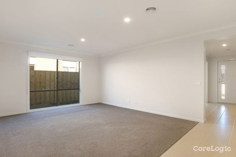 Property photo of 21 Corella Road Armstrong Creek VIC 3217