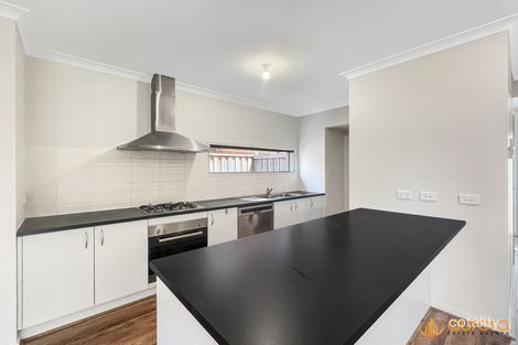 Property photo of 35 Brightstone Drive Clyde North VIC 3978
