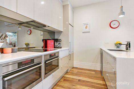 Property photo of 13 Colvin Grove Hawthorn VIC 3122