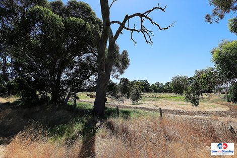 Property photo of 14 Crampton Road Burekup WA 6227
