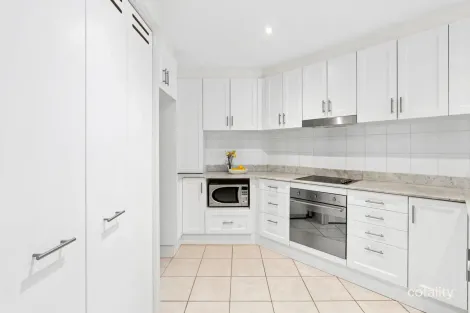 Property photo of 4/20 New South Wales Crescent Forrest ACT 2603