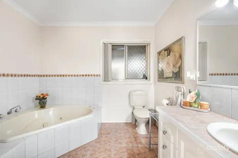 Property photo of 1 Narrawong Close Rowville VIC 3178