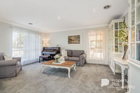 Property photo of 21 Austin Court Kangaroo Flat VIC 3555