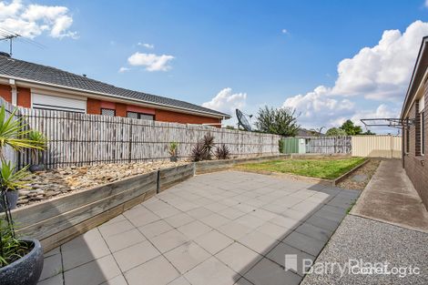 Property photo of 2 Sugar Berry Rise Harkness VIC 3337