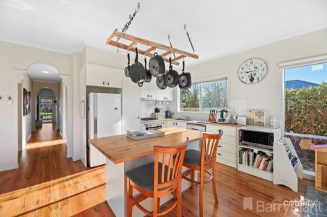 Property photo of 104 Cook Street Drouin VIC 3818