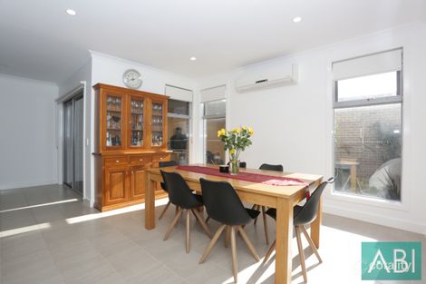 Property photo of 3 Carlow Walk Lalor VIC 3075