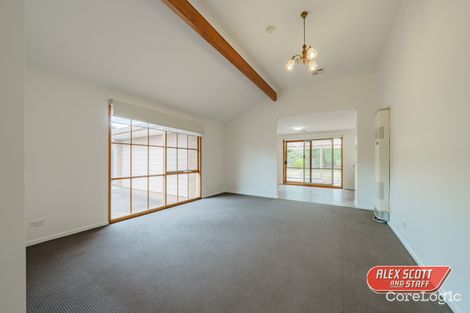 Property photo of 10 Festival Terrace Berwick VIC 3806