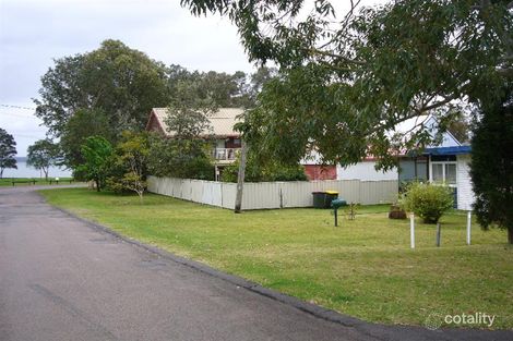 Property photo of 28 Morton Avenue Lemon Tree Passage NSW 2319