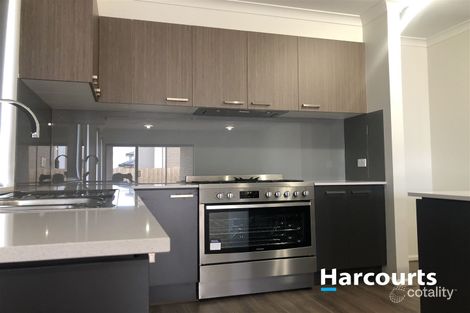 Property photo of 7 Oates Place Aintree VIC 3336