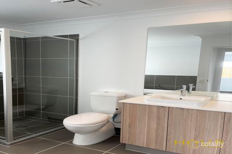 Property photo of 33 Austin Way Park Ridge QLD 4125