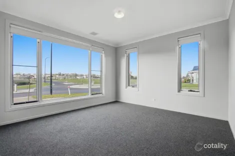 Property photo of 9 George Albert Drive Traralgon VIC 3844
