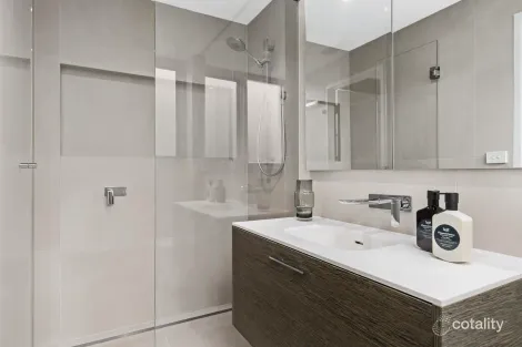 Property photo of 2/267 Beaconsfield Parade Middle Park VIC 3206