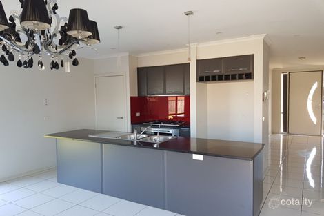 Property photo of 1 Springview Boulevard Taylors Hill VIC 3037
