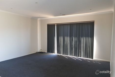 Property photo of 1 Springview Boulevard Taylors Hill VIC 3037