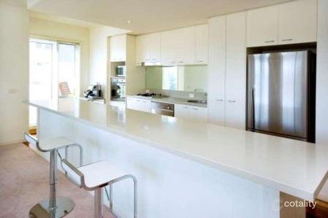 Property photo of 13/8 Graham Street Port Melbourne VIC 3207