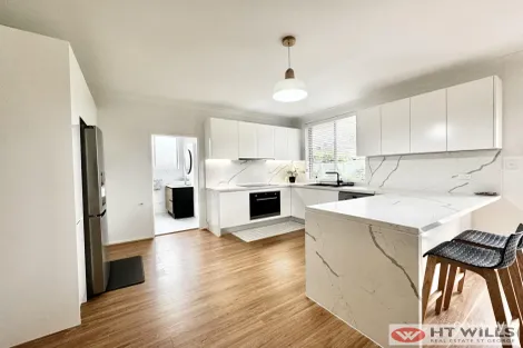 30 Clevedon Rd, Hurstville, NSW 2220