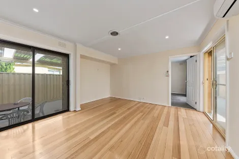 Property photo of 32 Fourth Avenue Hoppers Crossing VIC 3029