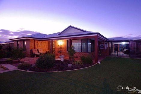 51 Ferndale Ave, Dalyellup, WA 6230