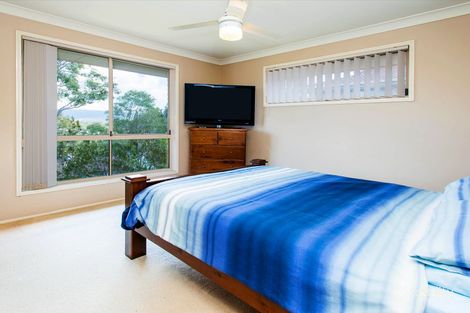 Property photo of 16 Crestridge Crescent Oxenford QLD 4210