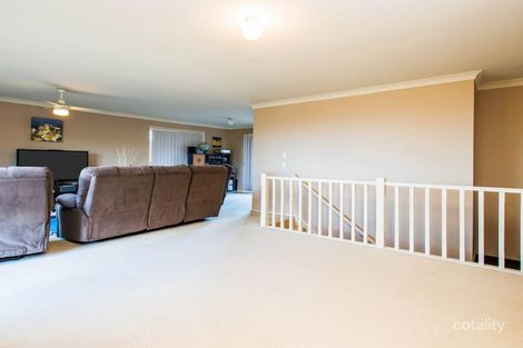 Property photo of 16 Crestridge Crescent Oxenford QLD 4210