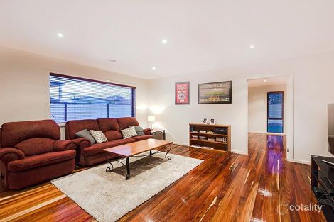 Property photo of 17 Margaret Place Taylors Hill VIC 3037