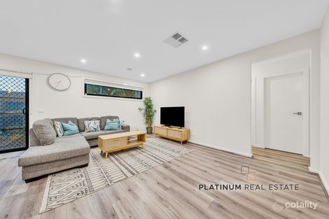 Property photo of 6 Odeon Avenue Clyde North VIC 3978