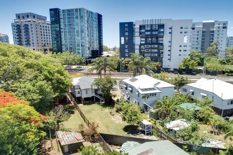 Property photo of 193 Shafston Avenue Kangaroo Point QLD 4169